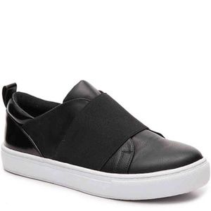 Steven by Steve Madden Enderson black slip on sneaker